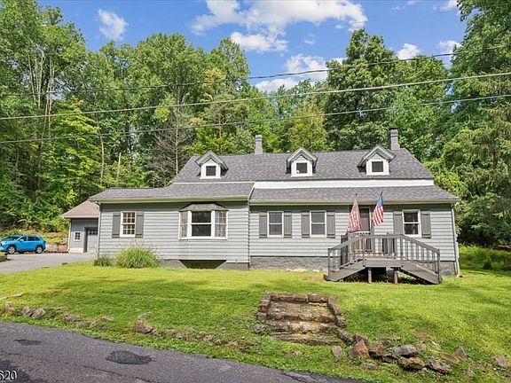 2nd image of 21 Hickory Run Rd