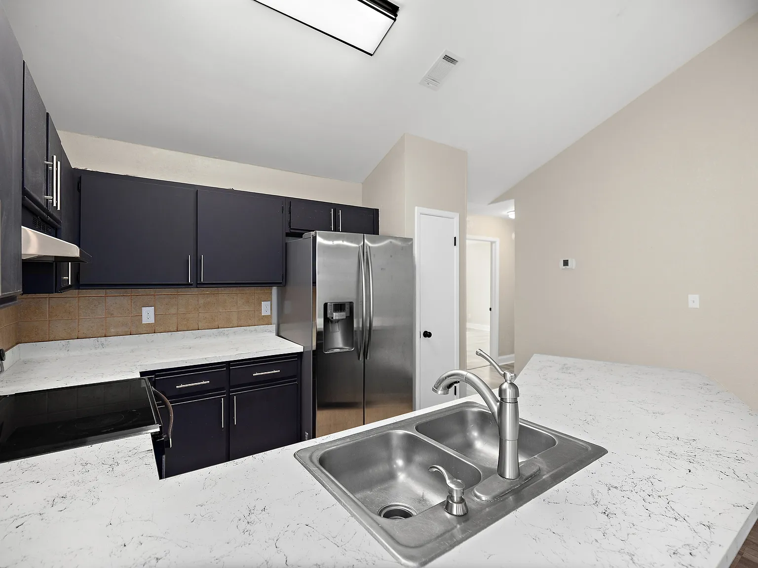 3045 Yorktown Circle - 1 — Photo 2