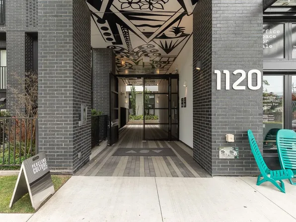 1120 Georgia St E #321, Vancouver, BC V6A 0K2