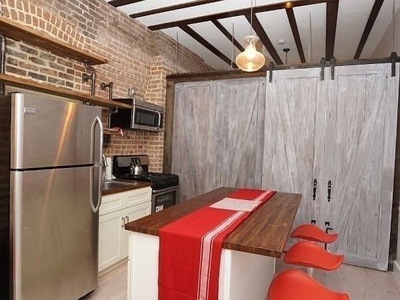2nd image of 346 E 9th St APT 19