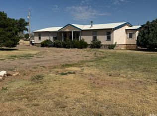 205 N Barton St, Grady, NM 88120