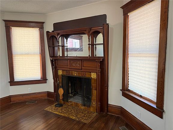 3rd image of 309 N 12th St