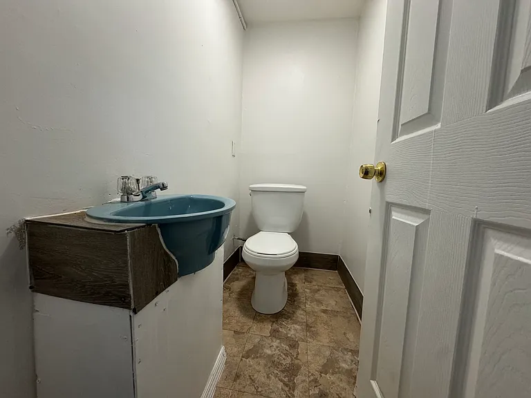 205 S Leonard St #1L — Photo 8