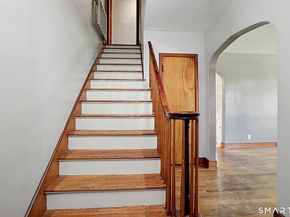 4th image of 99 Homestead Avenue