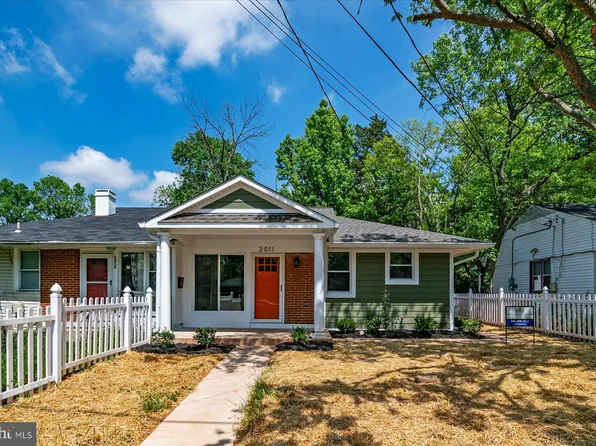 2011 Barlowe Pl, Landover, MD 20785