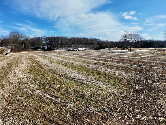 4th image of 60 State Rte