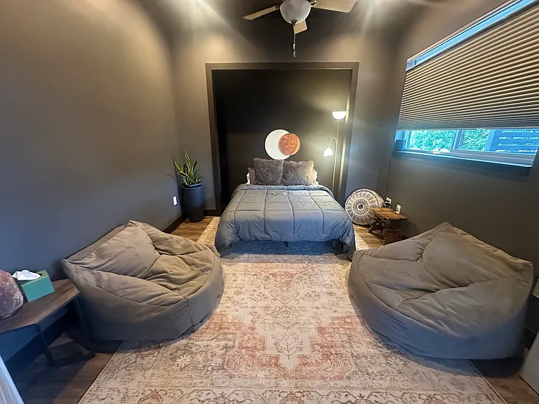 326 S Jasmine St — Photo 11