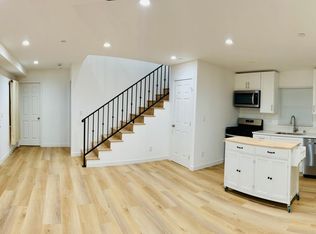 18654 Runnymede St #1/2, Reseda, CA 91335
