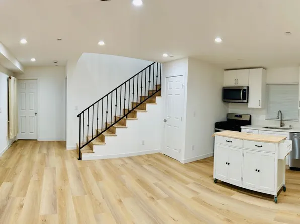 18654 Runnymede St #1/2, Reseda, CA 91335