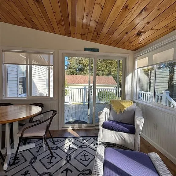 89 Wells St — Photo 16