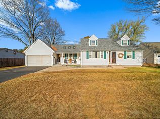 14 Theodore St, Enfield, CT 06082