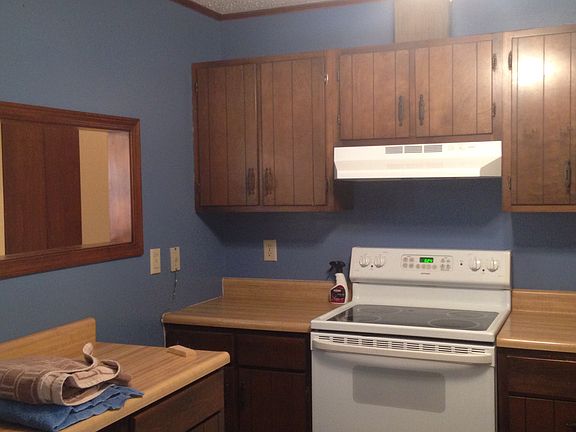 4th image of 520 N Water St