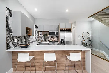 22 Perrine Avenue, #2
