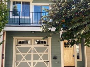 341 Englemann Ln, Medford, OR 97501