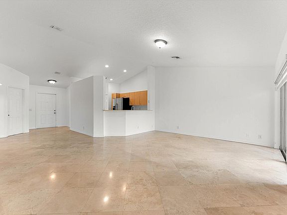 3rd image of 1650 Orion Lane