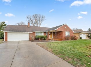 327 Nevada Dr, Erie, PA 16505