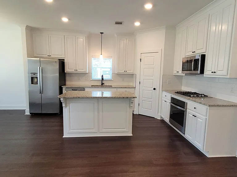 9587 S Creek Dr — Photo 5