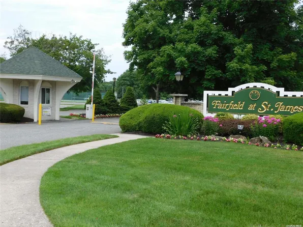 415 E Elton Court #415, Saint James, NY 11780