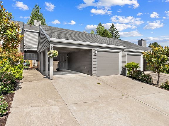2nd image of 31 Greenridge Ct