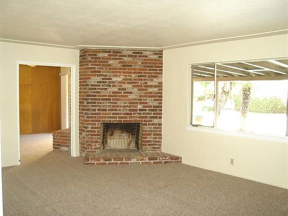 4th image of 4418 N Van Dyke Ave