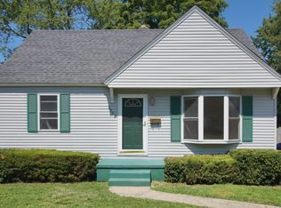 2152 Forest Hills Rd, Muskegon, MI 49441