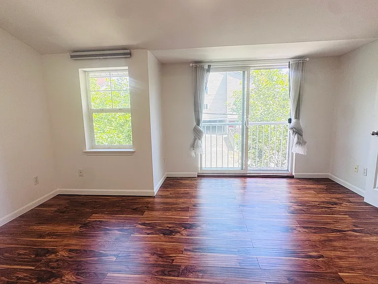 14345 Stone Ave N — Photo 12