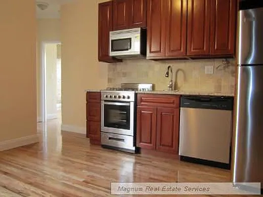 Rented by Magnum Realty Holdings, LLC | media 19