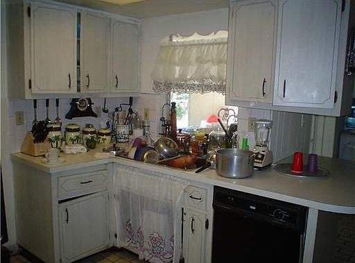 5th image of 3144 NW 40th St