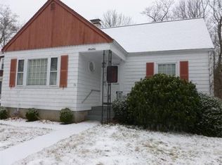 33 Calvert Rd, East Walpole, MA 02032