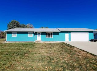 114 Richard St, Yankton, SD 57078