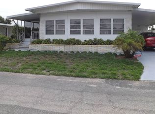956 Roseau Ave E, Venice, FL 34285