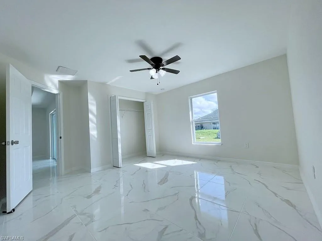 6 bed, 4.0 bath, 2376 sqft, $2,100 — Photo 3