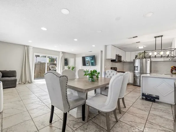 961 Park Way, Lake Elsinore, CA 92530