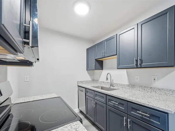 4859 Cedar Springs Rd APT 136, Dallas, TX 75219