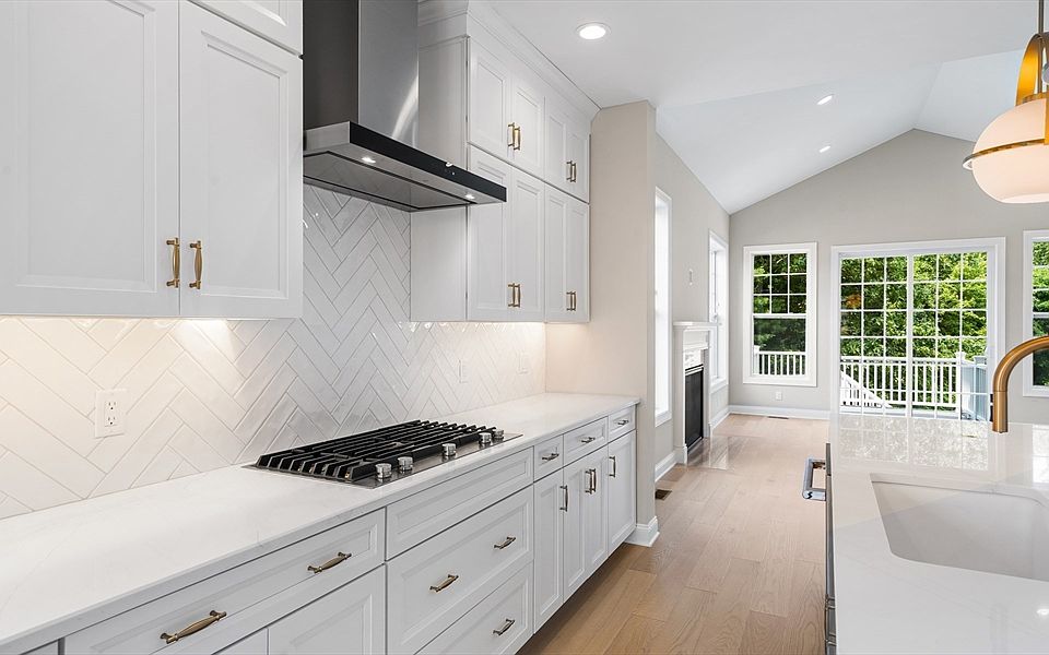 2nd image of 77 Ingalls Village Way #55