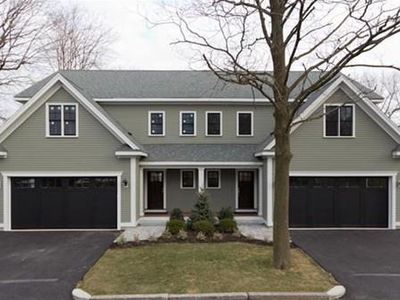 36-38 Troy Ln, Newton, MA, 02468