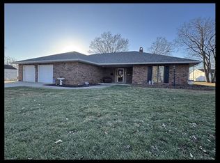 301 N Allen St, Macon, MO 63552
