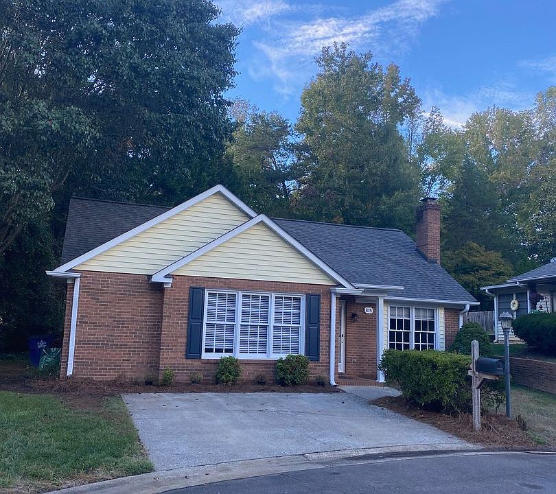 1st image of 815 Meadowstone Dr