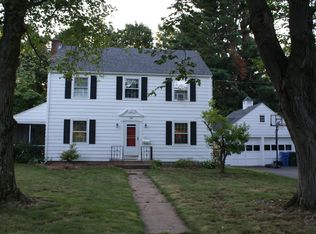 99 Plymouth Ln, Manchester, CT 06040
