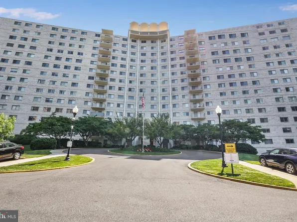 1111 University Blvd W APT 703-A, Silver Spring, MD 20902