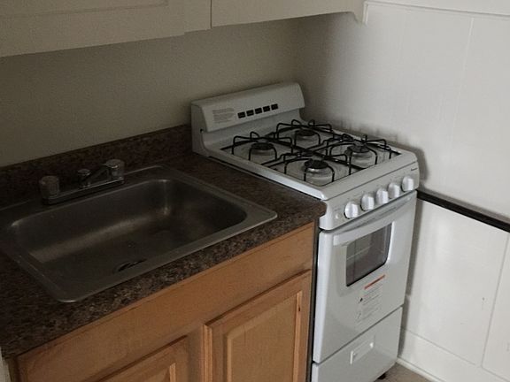 4th image of 2436 N Charles St