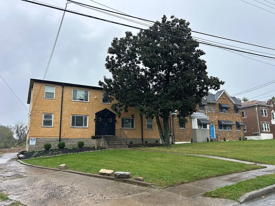 3572 Alaska Ave