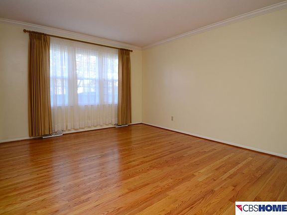 5th image of 9315 Pauline St