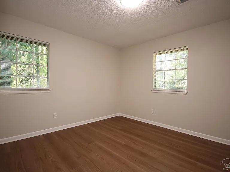 3195 Highway 196 — Photo 18