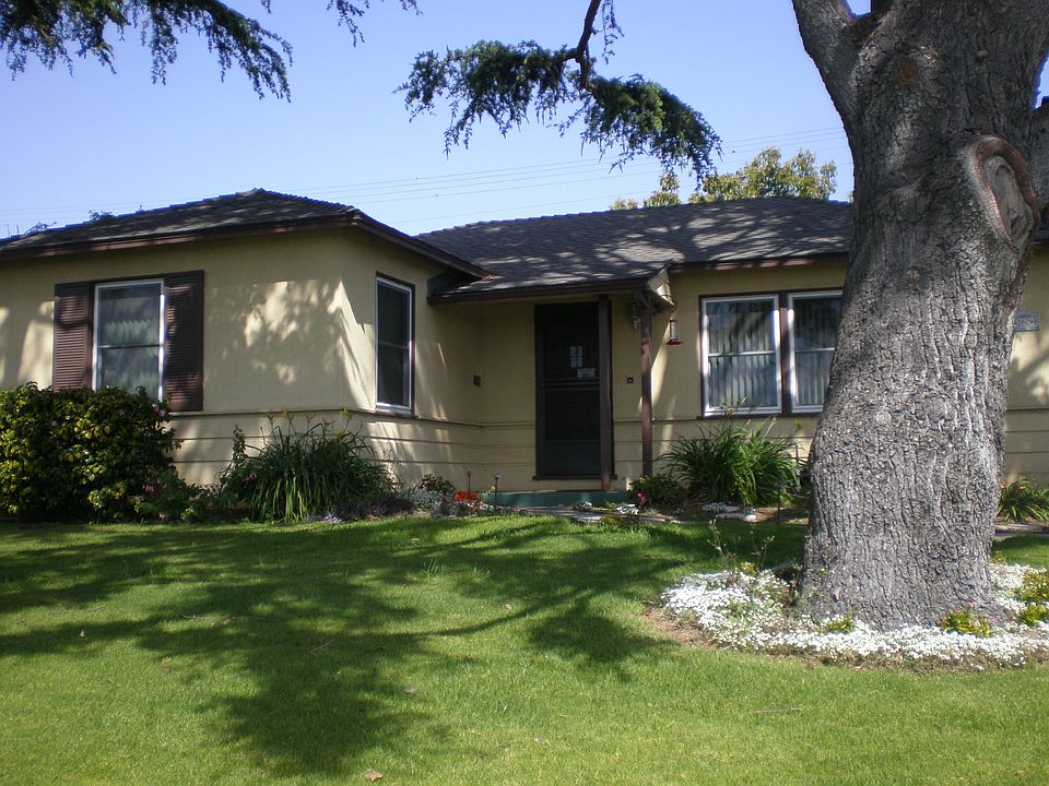 Front Yard From Mills