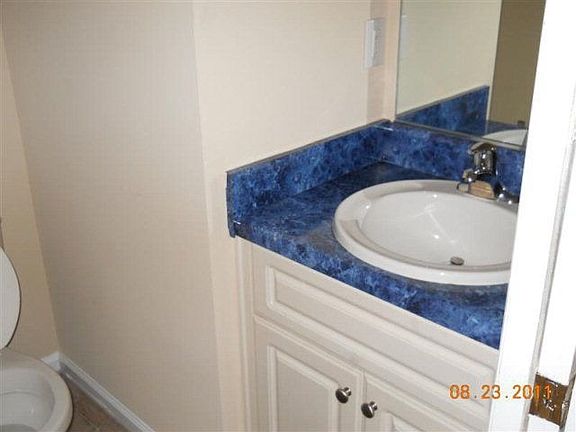2nd image of 2007 Hagen Ct