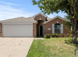 6220 Trinity Creek Dr, Fort Worth, TX 76179