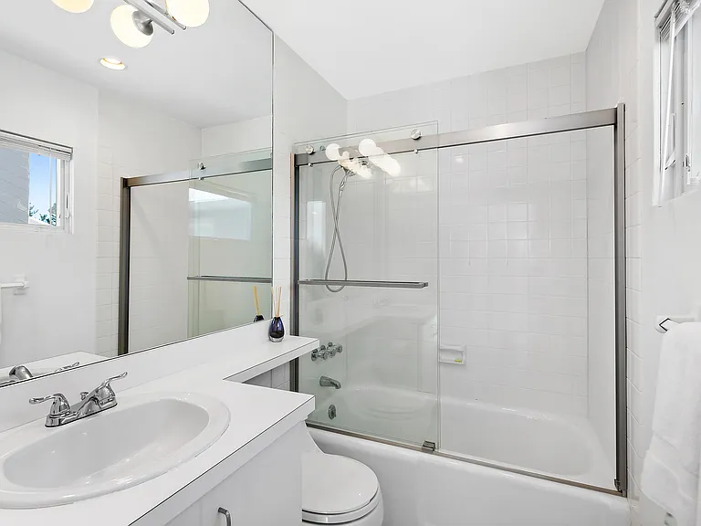 32 Dune Rd — Photo 13