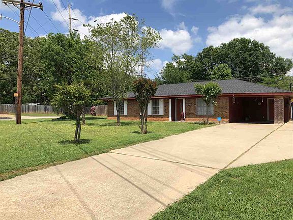 2nd image of 606 Delia Dr