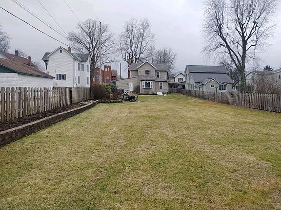 3rd image of 227 N Walnut St